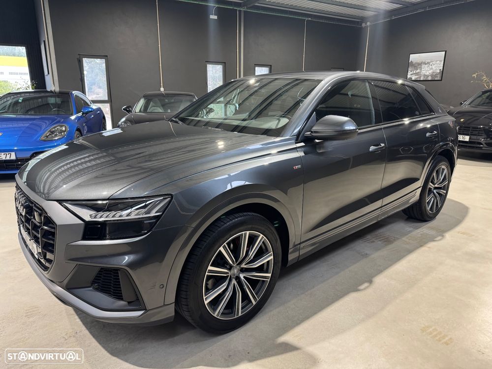 Audi Q8 - 6