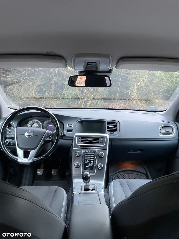 Volvo S60 D5 Momentum - 6