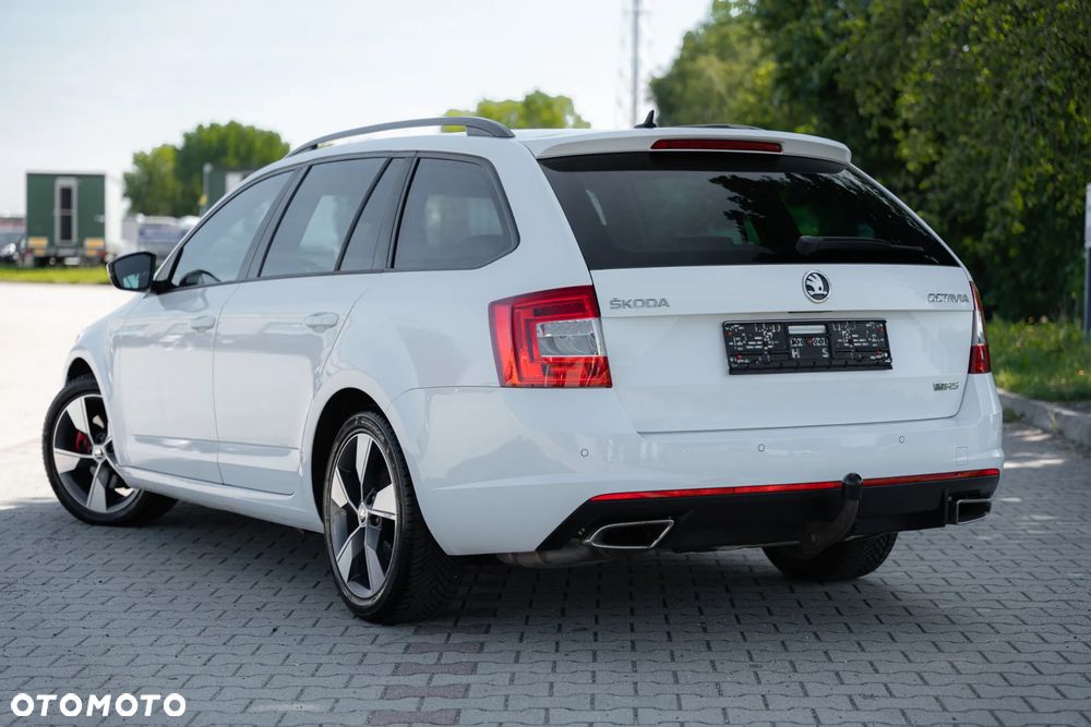 Skoda Octavia 2.0 TDI RS Challenge DSG - 14