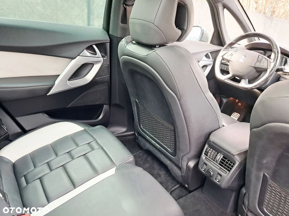 Citroën DS5 2.0 HDi Hybrid4 SoChic MCP - 10