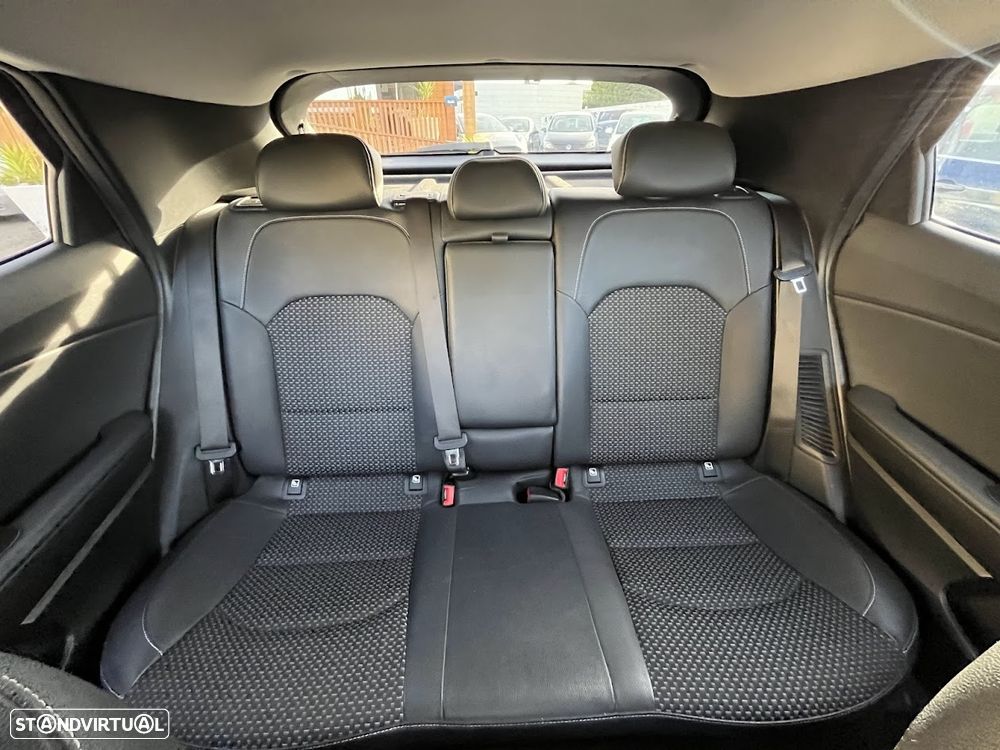 Kia XCeed 1.6 GDi PHEV Drive - 39