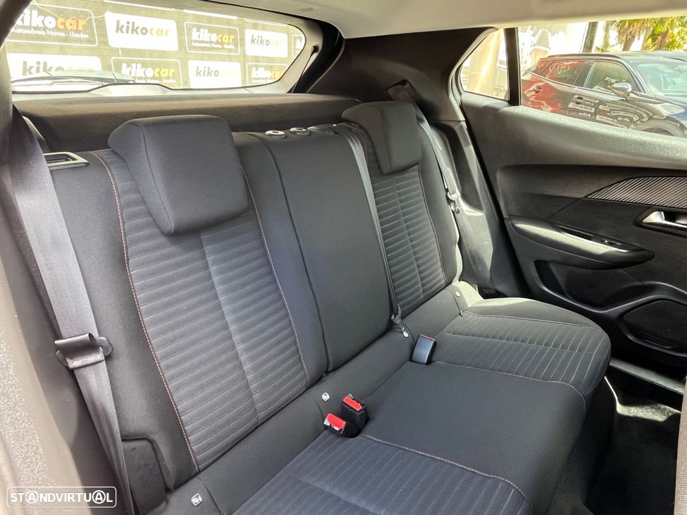 Peugeot 2008 1.2 PureTech Active Pack - 47