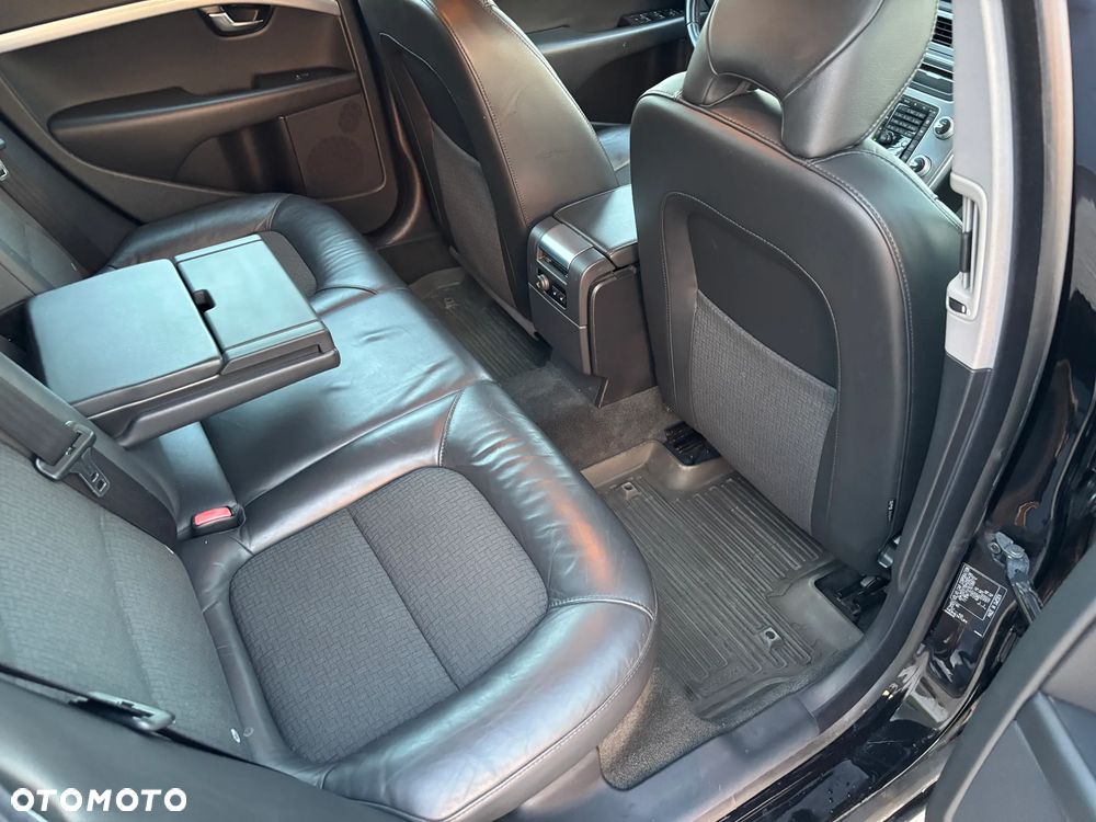Volvo V70 D4 Kinetic - 16