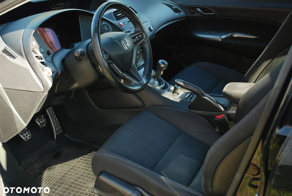 Honda Civic 1.4 i-VTEC - 23