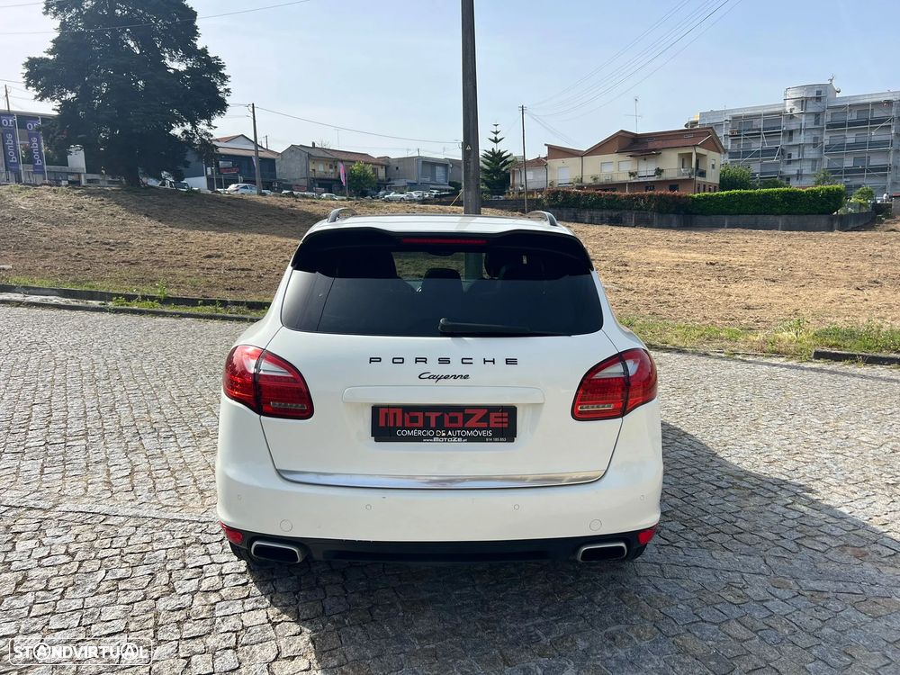 Porsche Cayenne Tiptronic S - 4
