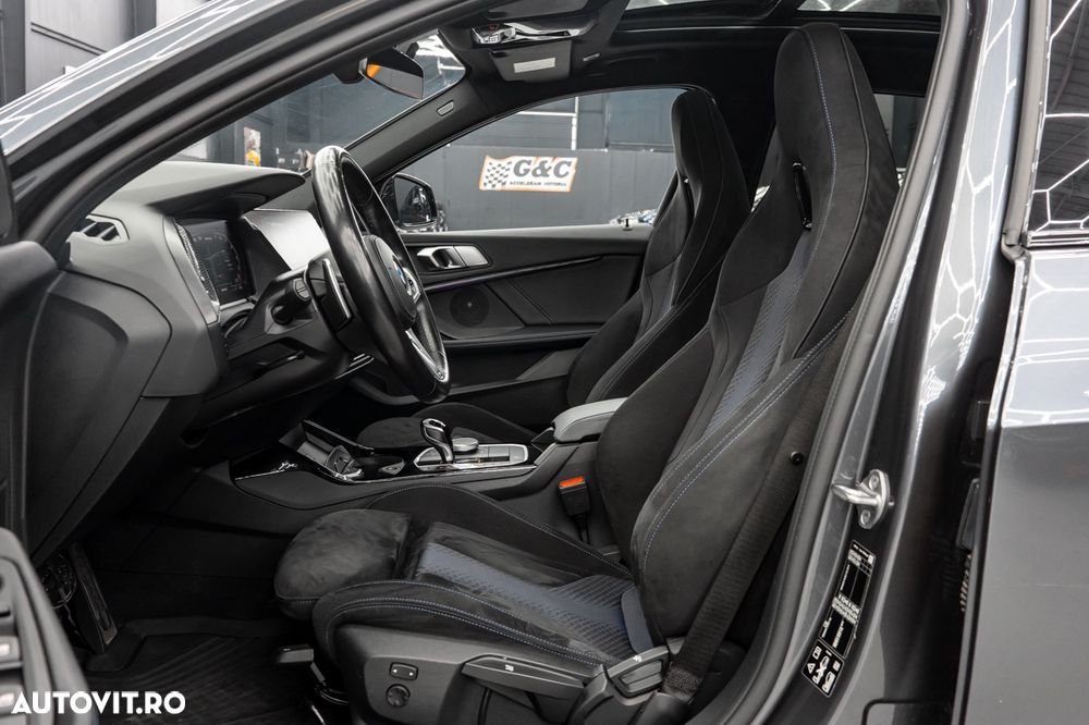 BMW M1 M135i xDrive AT - 17