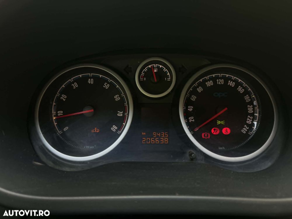 Opel Corsa 1.6 OPC - 3
