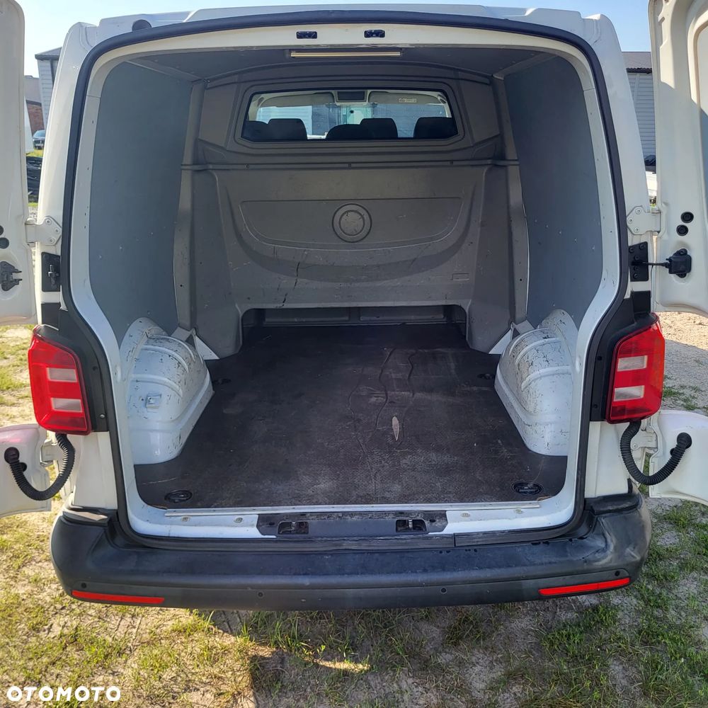 Volkswagen Transporter T6 - 4