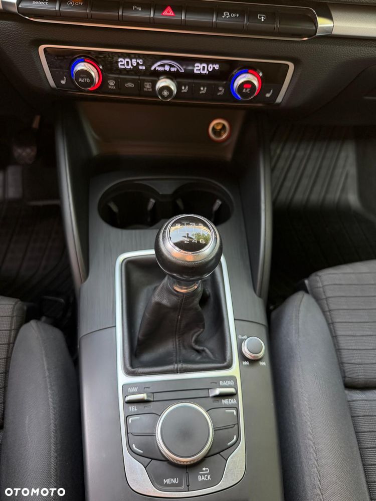Audi A3 Sportback 2.0 TDI - 23