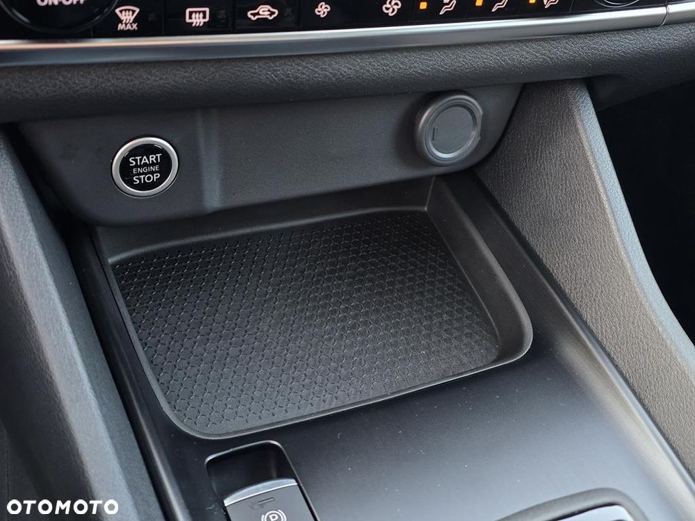 Nissan Qashqai 1.3 DIG-T MHEV N-Connecta Xtronic - 16