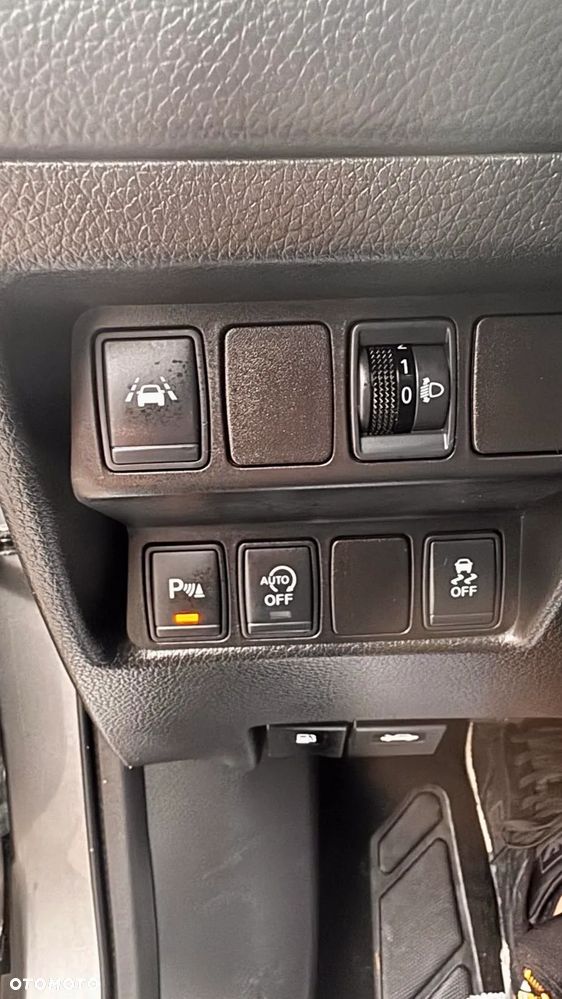 Nissan Qashqai 1.2 DIG-T N-Connecta - 28