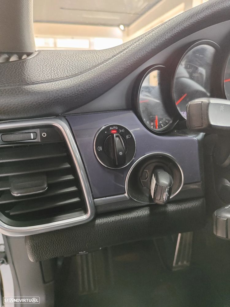 Porsche Panamera Platinum Edition - 31