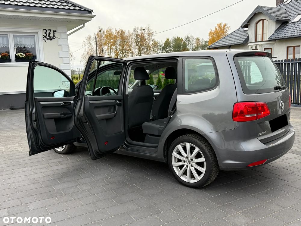 Volkswagen Touran 1.6 TDI DPF BlueMotion Technology Trendline - 10