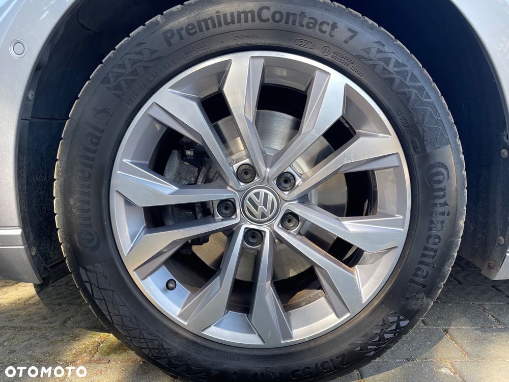 Volkswagen Passat 2.0 TSI Business DSG - 31