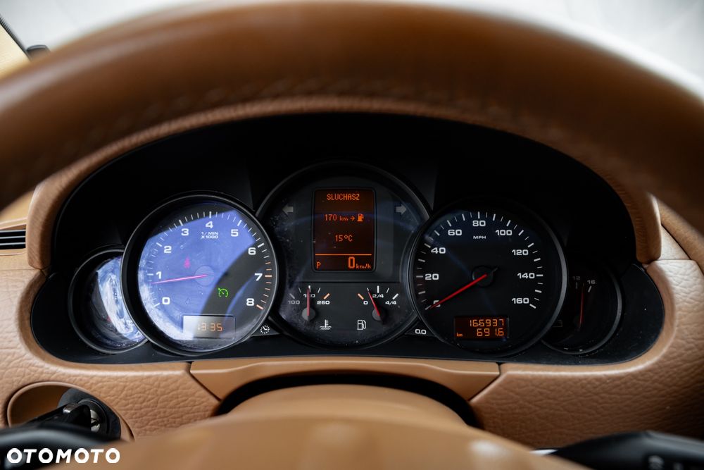 Porsche Cayenne - 34