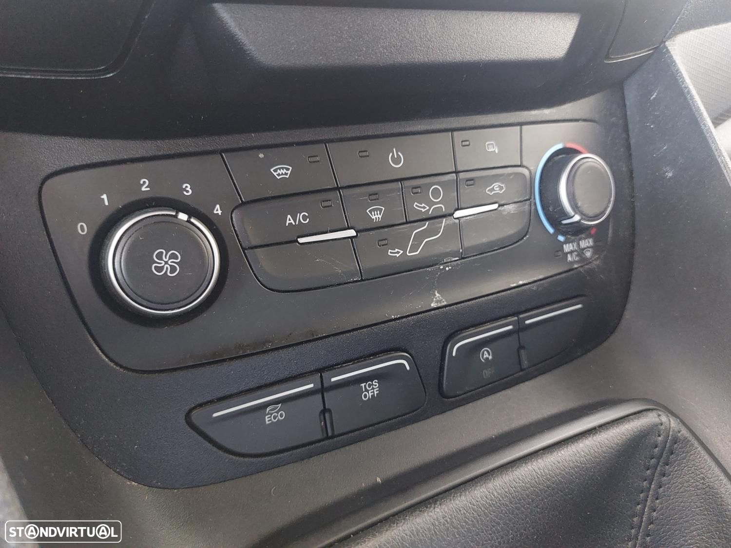 Ford Transit Connect 1.5 TDCI  200 L2 Trend  -  IVA Dedutível - 25
