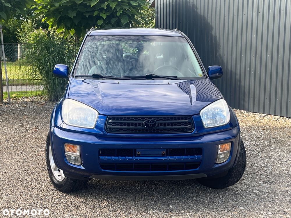 Toyota RAV4 - 4