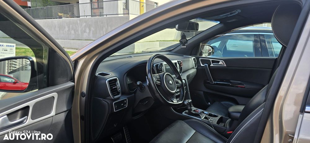 Kia Sportage 1.6 T-GDI 7DCT 4x4 GT Line - 8