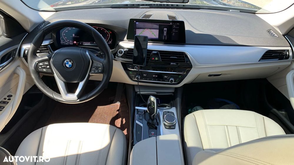 BMW Seria 5 520d AT MHEV - 14