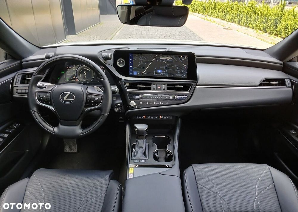 Lexus ES - 28