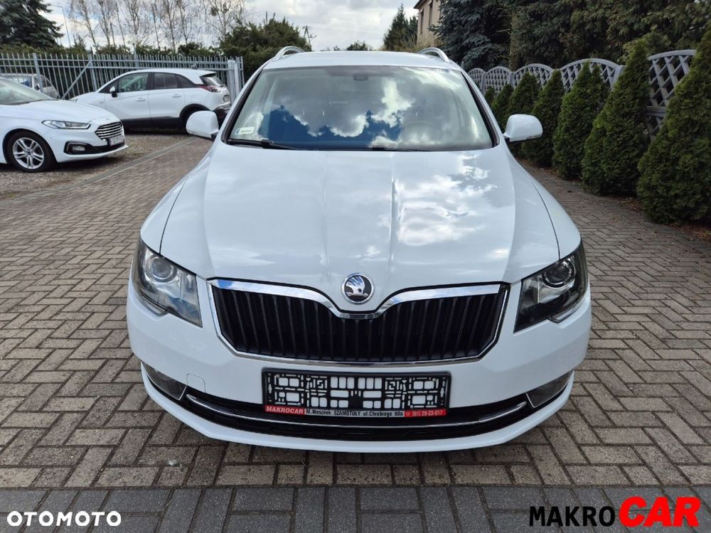 Skoda Superb 2.0 TDI DSG Ambition - 14