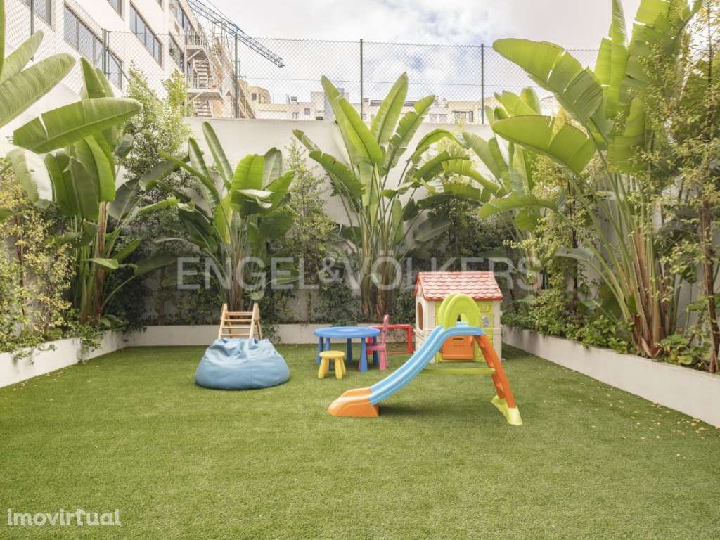 Exclusivo T5 com Jardim Privativo nas Avenidas Novas - Grande imagem: 3/30