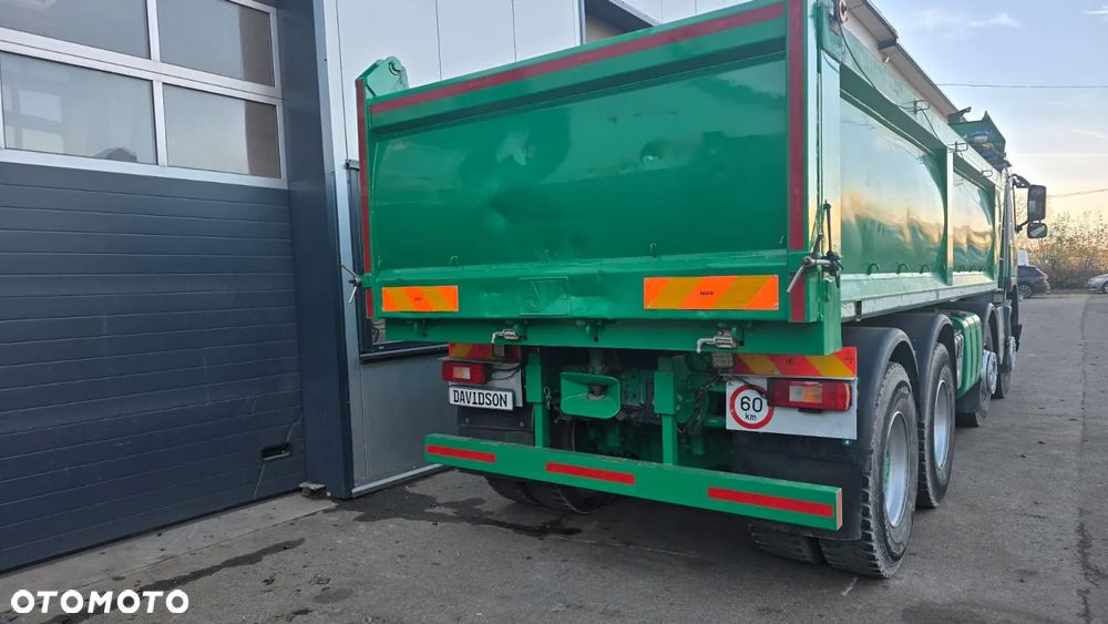 Volvo FM 420 8x4 - 4