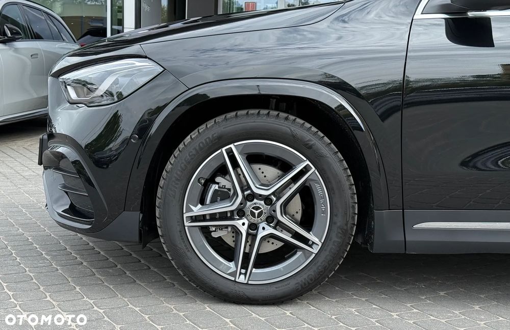 Mercedes-Benz GLA 200 AMG Line - 10