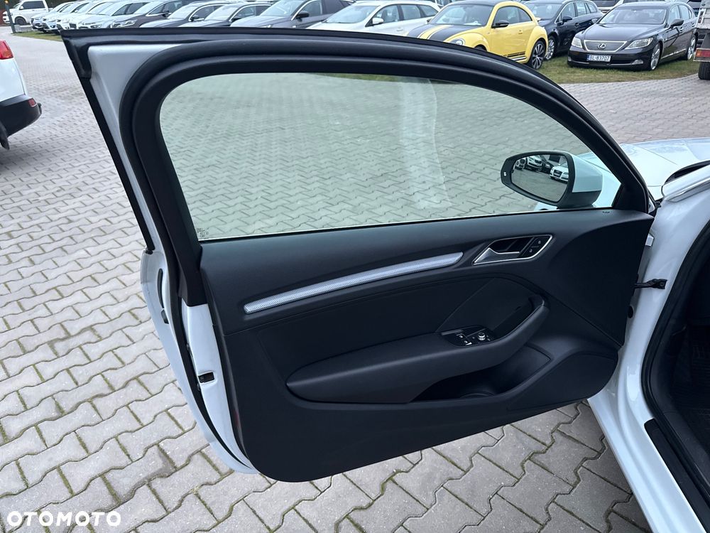 Audi A3 3-drzwiowe 1.6 TDI sport - 14