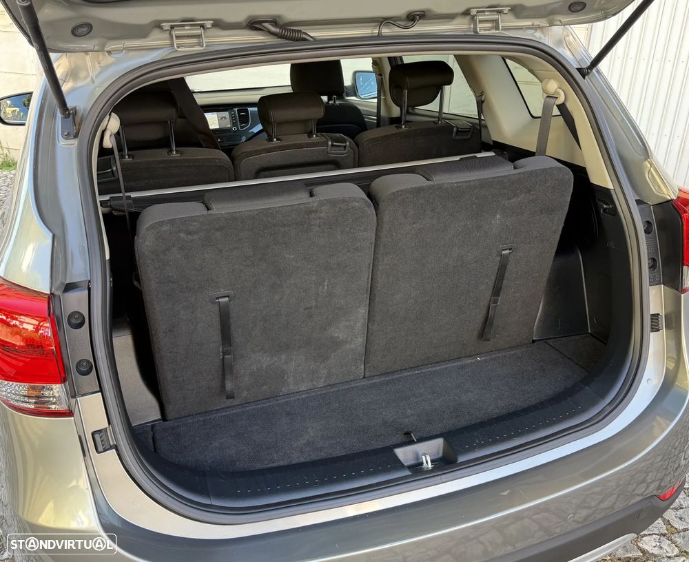 Kia Carens 1.7 CRDi ISG TX - 30