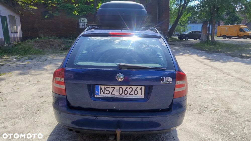 Skoda Octavia 2.0 FSI Ambiente - 10