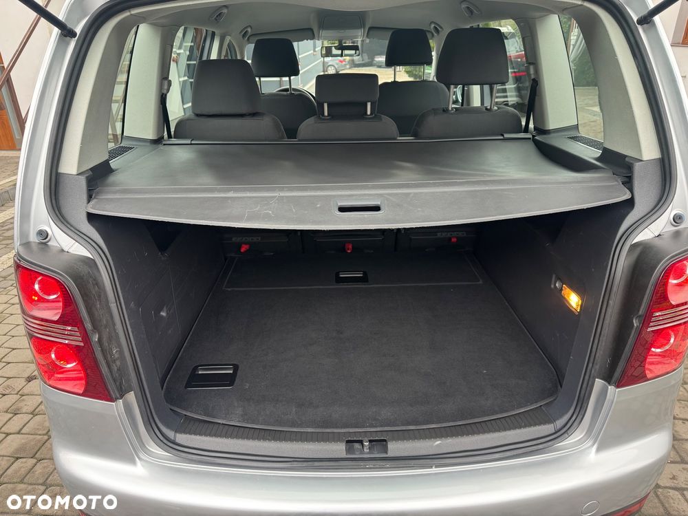 Volkswagen Touran 1.6 Freestyle - 6