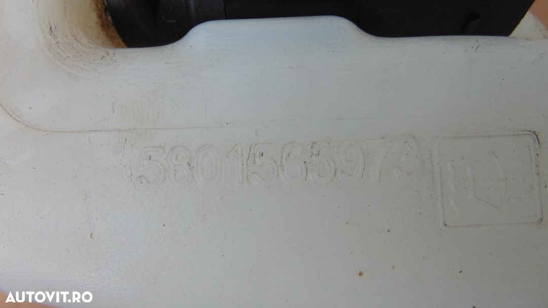 Vas stropgel Iveco daily 2016-2022 vas lichid parbriz dezmembrez iveco 2.3 euro 6 daily - 2