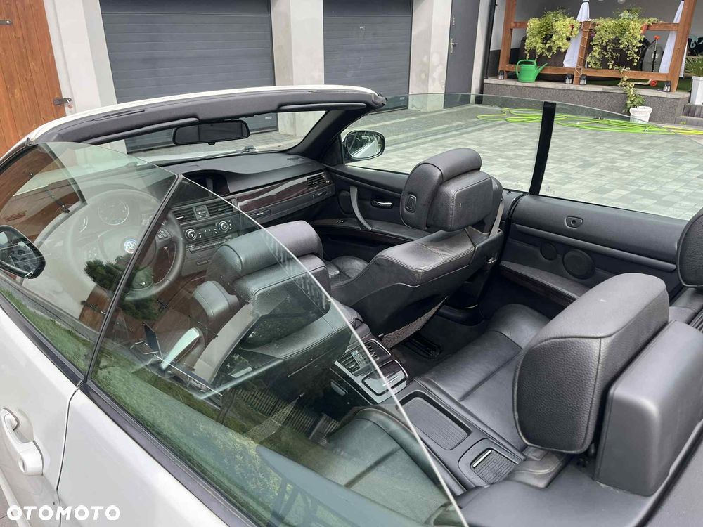 BMW Seria 3 320d - 23