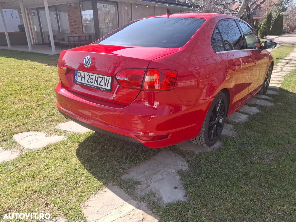 Volkswagen Jetta 2.0 TDI CR DPF DSG Highline - 5