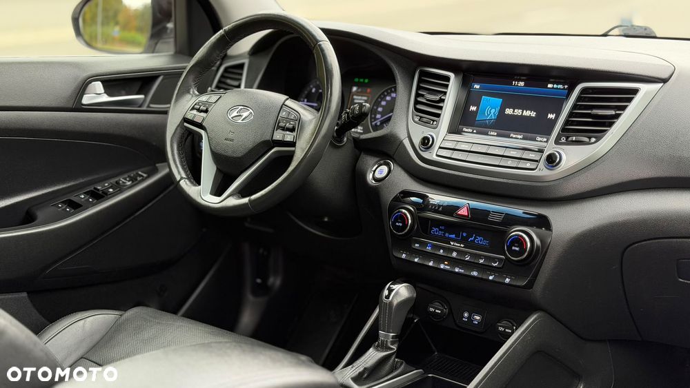 Hyundai Tucson blue 1.7 CRDi 2WD DCT Premium - 24