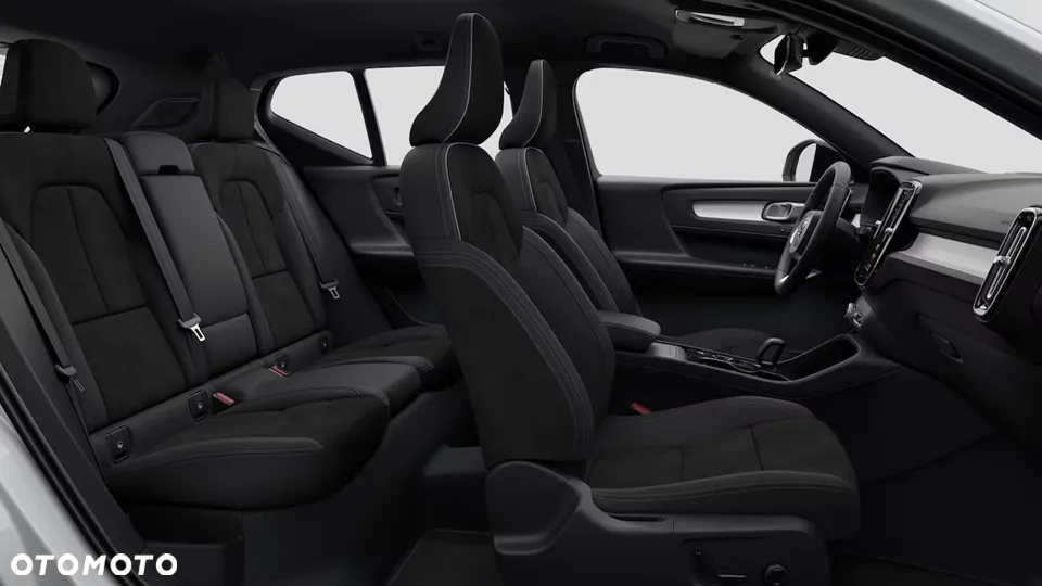 Volvo XC 40 B4 Ultra Black Edition - 13