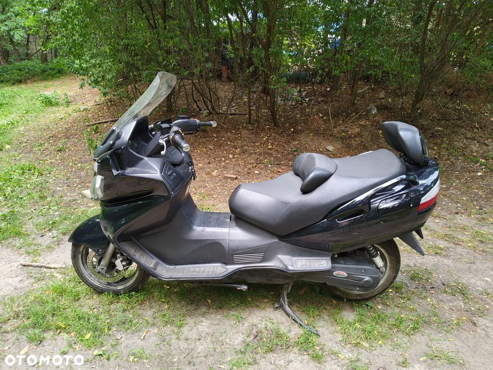 Suzuki Burgman - 8