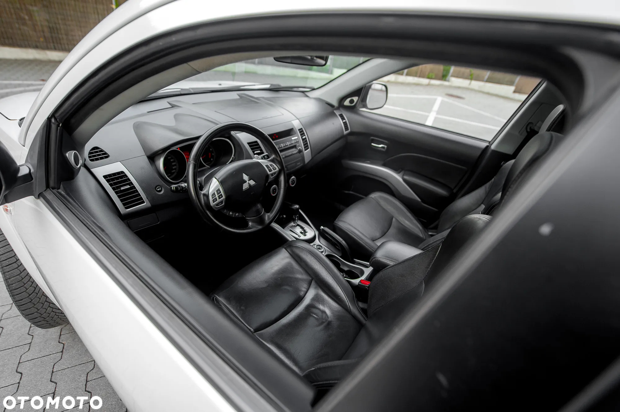 Mitsubishi Outlander 2.4 Invite CVT - 21