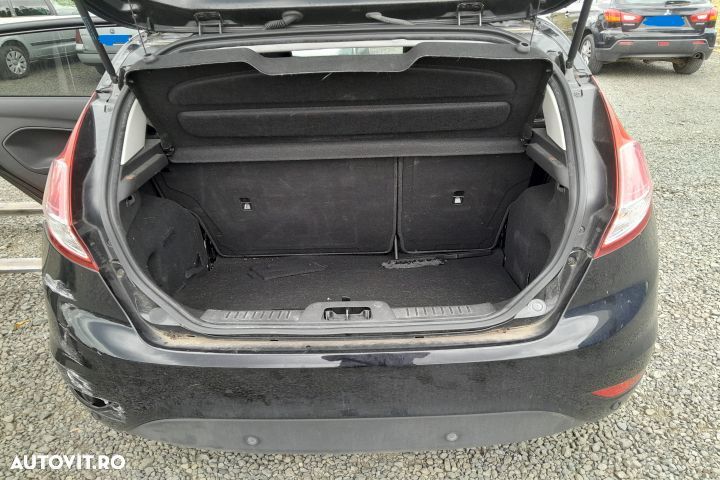 Capac distributie mijloc CM5G-6059-G CM5G-6059-G Ford Fiesta MK7 [fac - 11