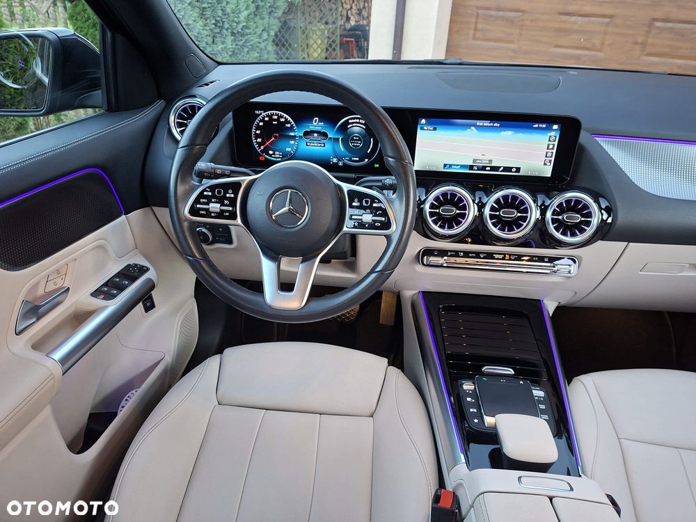 Mercedes-Benz EQA 250+ Electric Art - 21