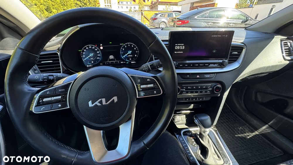 Kia XCeed - 10