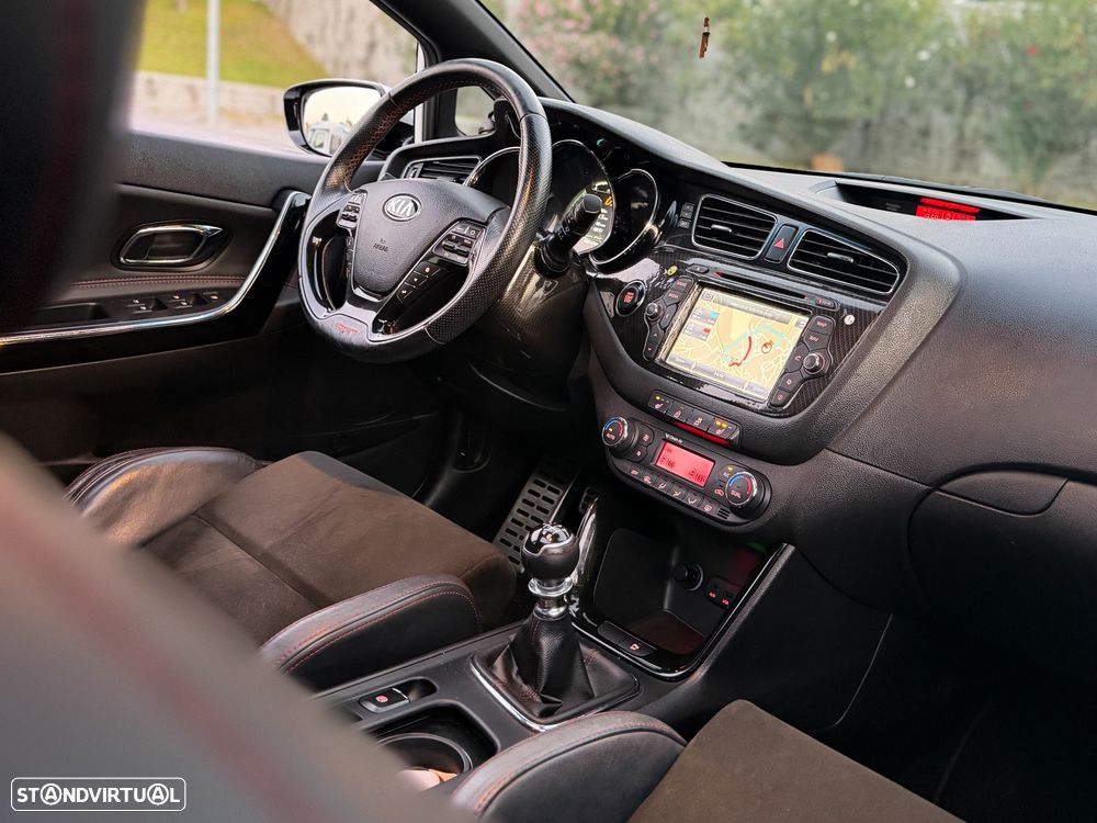 Kia Ceed 1.6 T-GDi GT - 10