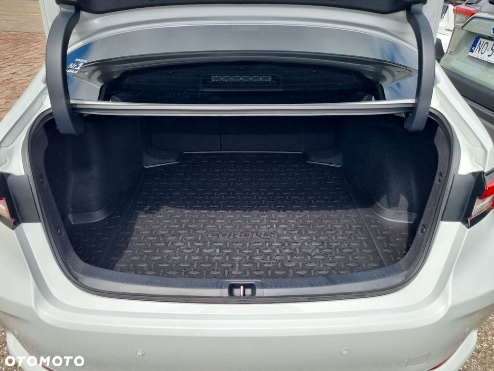 Toyota Corolla 1.8 Hybrid GR Sport Dynamic - 11
