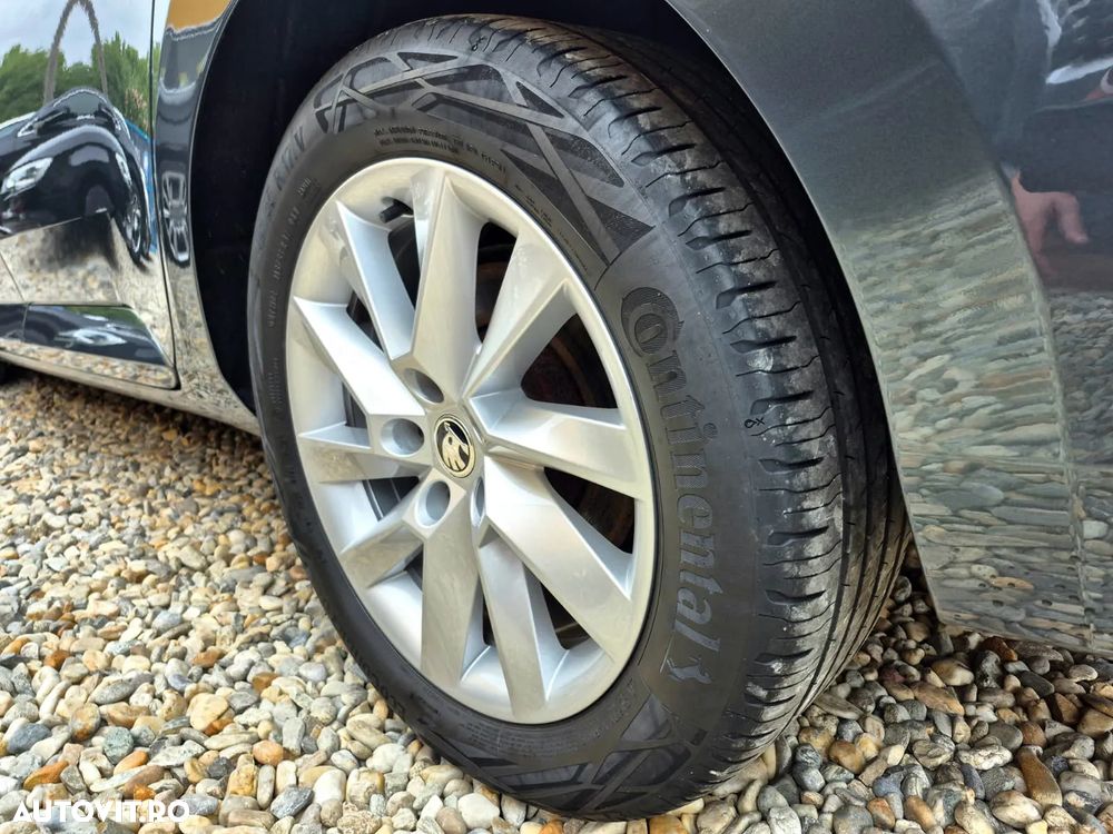 Skoda Superb 2.0 TDI DSG Style - 17