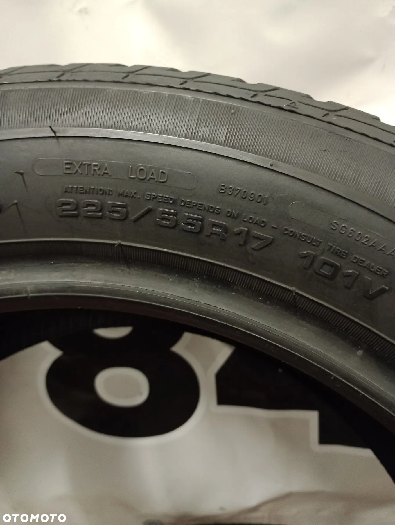 OPONA ZIMOWA 1x 225/55 R17 101V SAVA ESKIMO HP2 - 4