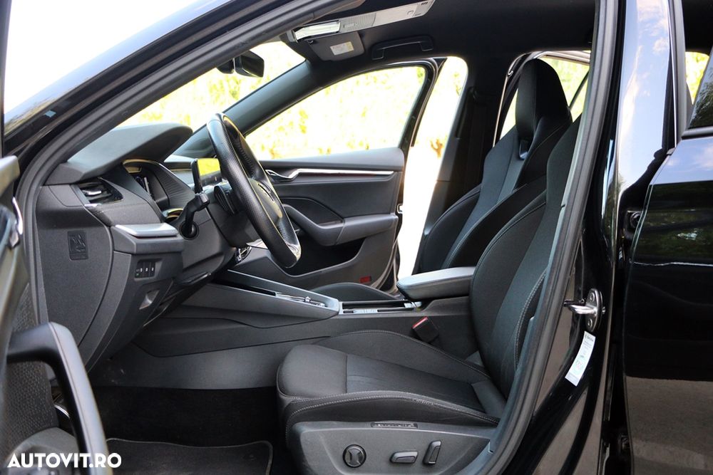 Skoda Octavia 2.0 TDI DSG Sportline - 21