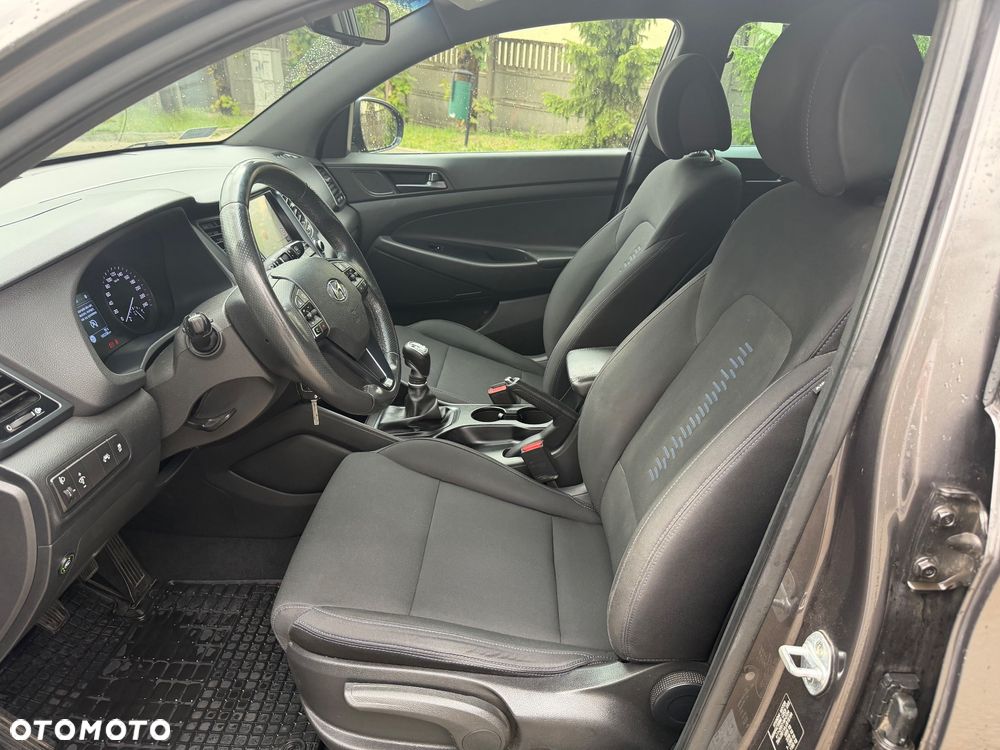 Hyundai Tucson 1.6 GDI BlueDrive GO 2WD - 20