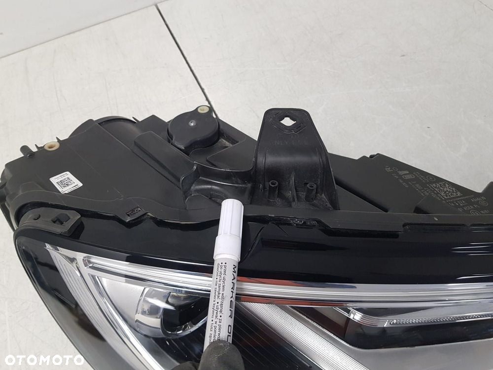 AUDI A3 8V0 LIFT 16-20 LAMPA PRAWA PRZEDNIA XENON + LED 8V0941006E - 13