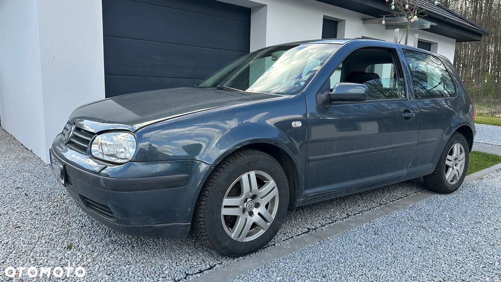 Volkswagen Golf - 5